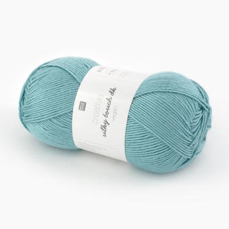 Knäuel Creative Silky Touch dk in Blaugrün von Rico Design.