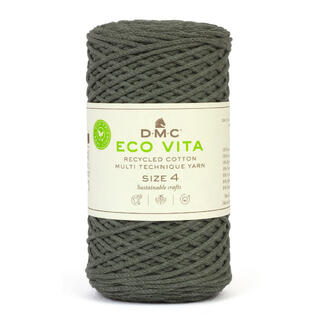 Eco Vita 4 von DMC, recycelte Baumwolle, Farbe: Olivgrün, Garn in einer spindelförmigen Rolle.