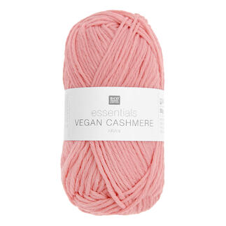 Essentials Vegan Cashmere aran von Rico Design in der Farbe Rosa, auf einem weißen Hintergrund.