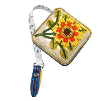 Maßband mit Blumenmotiv, praktische Aufbewahrung, 2m Länge