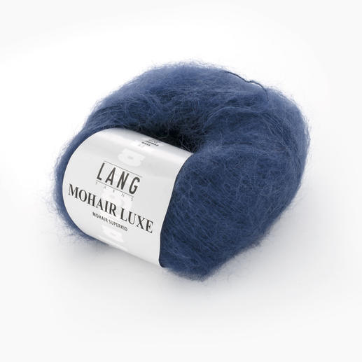 Mohair Luxe von LANG Yarns in Stahlblau auf weißem Hintergrund.