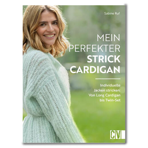 Buch 'Mein perfekter Strick-Cardigan' mit einer lächelnden Frau