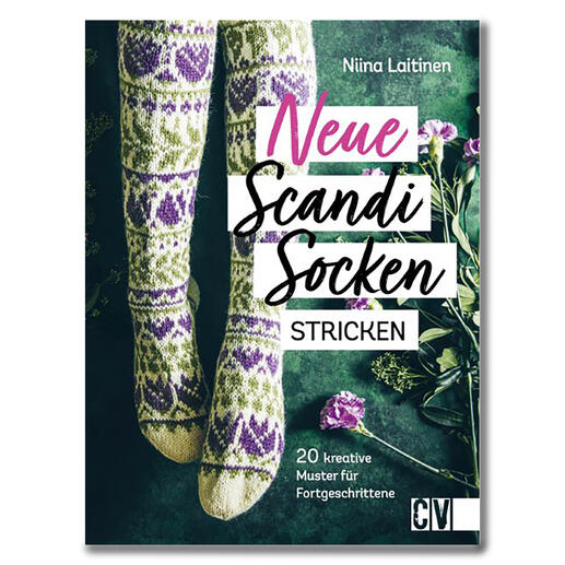 Buch 'Neue Scandi-Socken stricken' mit bunten Socken in verschiedenen Mustern
