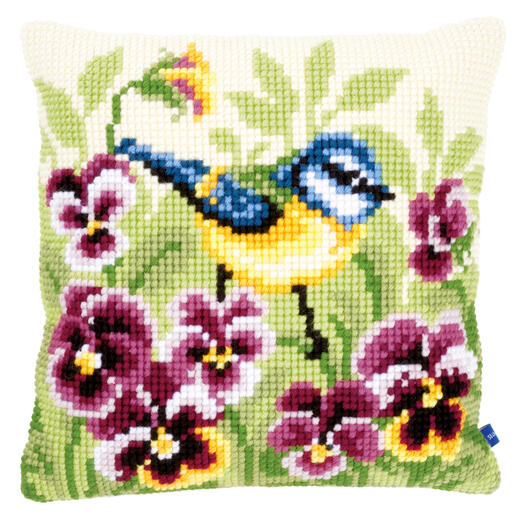 Kreuzstichkissen mit Blaumeise und Blüten
