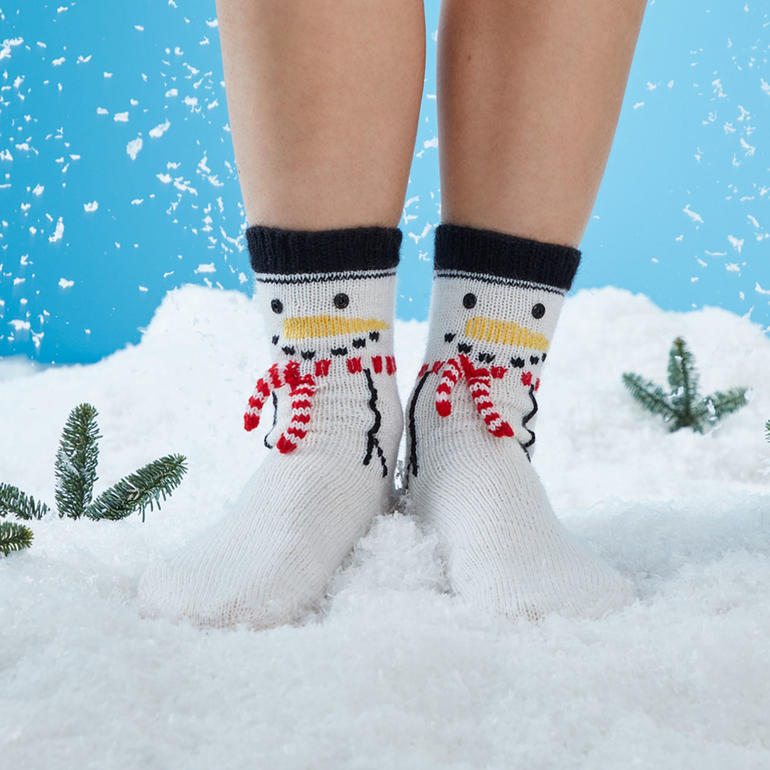 Anleitung 444/8, Socken mit Schneemann aus Regia Uni, 4-fädig von Schachenmayr 