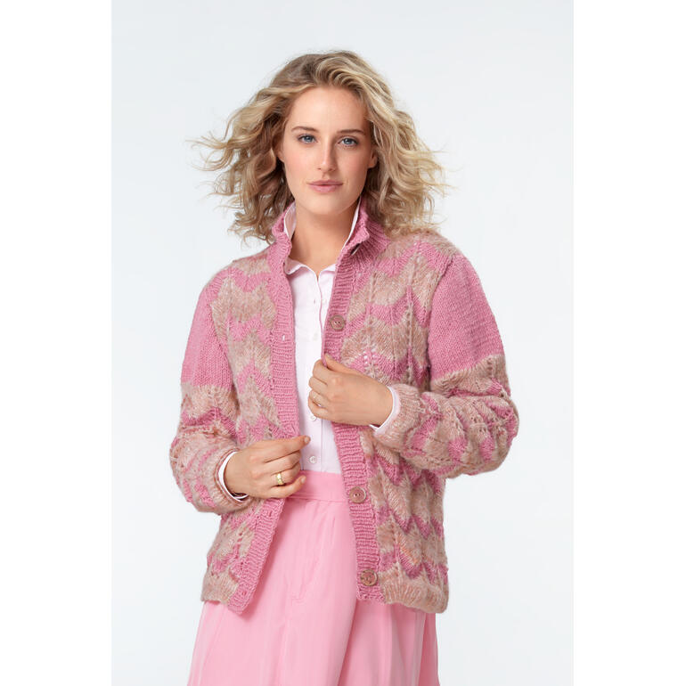 Rosa Jacke aus Landwolle mit Chevron-Muster.