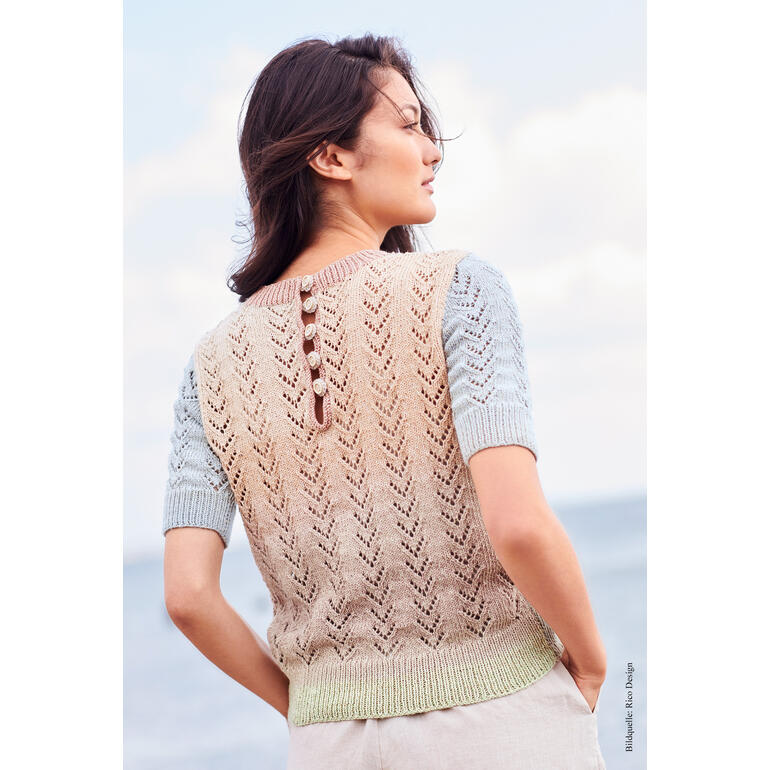 Pullover aus Creative Cotton Linen Cake in sanften Pastelltönen mit Knopfleiste.