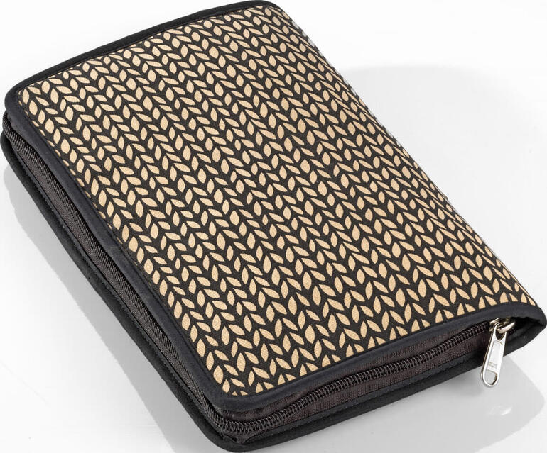 Multifunktionale Nadeltasche mit stilvollem Muster, zugeknöpft