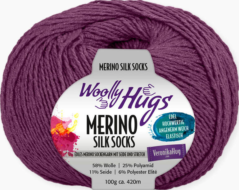 Lila Sockenwolle Merino Silk mit einer Mischung aus Seide für hohen Tragekomfort.