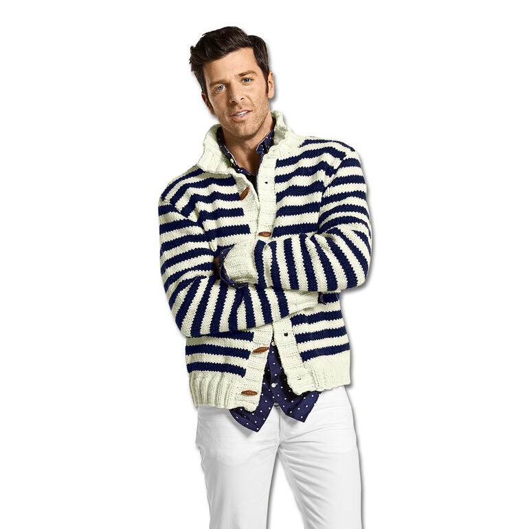 Herrenjacke aus Merino Dick in Streifen, getragen von einem Mann mit lässigem Stil.