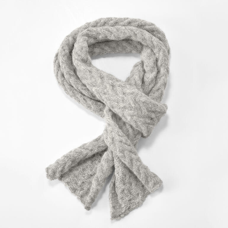 Schal aus Palazzo, grau, in lockerer Struktur präsentiert.