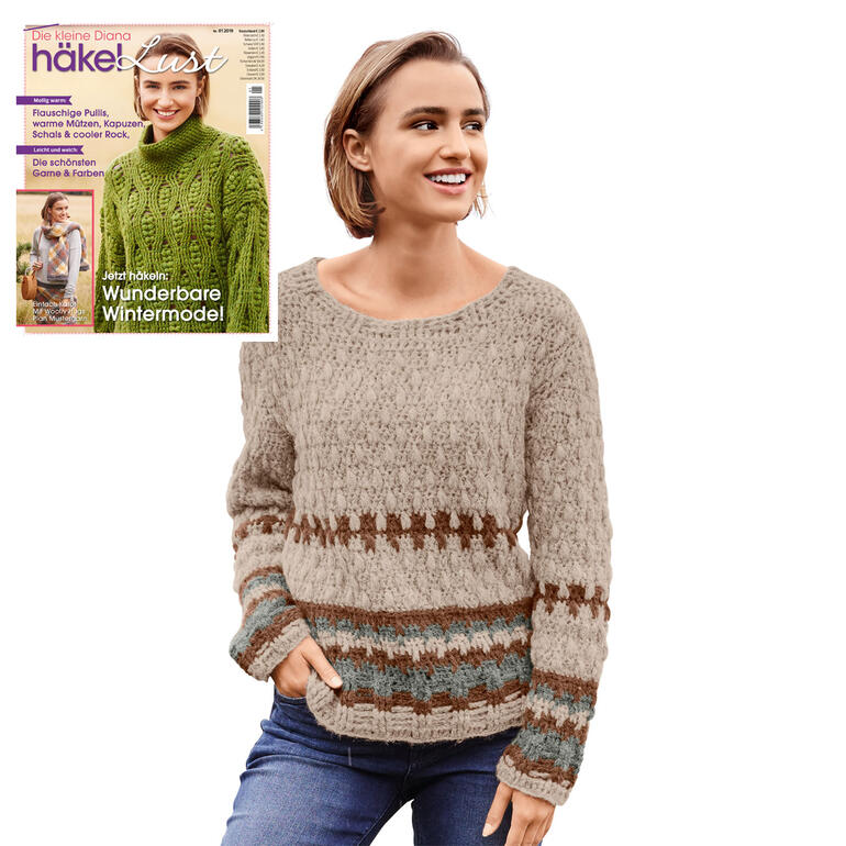 Häkelpullover in Naturtönen mit gemustertem Oberteil, Model trägt ihn lässig.