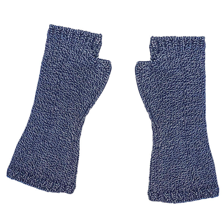 Dunkelblaue Armstulpen aus Shape, fingerlos und elegant.