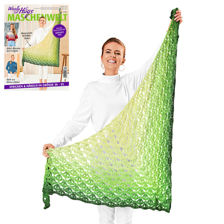 Frau hält ein grünes Häkel-Tuch und Maskenwelt-Magazin