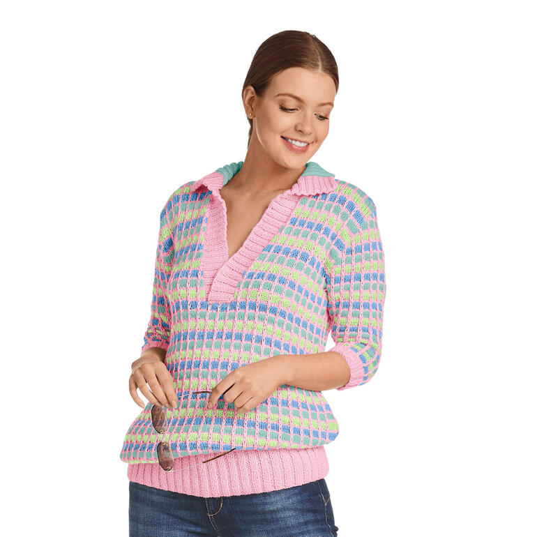 Bunter, 2-fädiger Pullover aus Micro mit V-Ausschnitt.