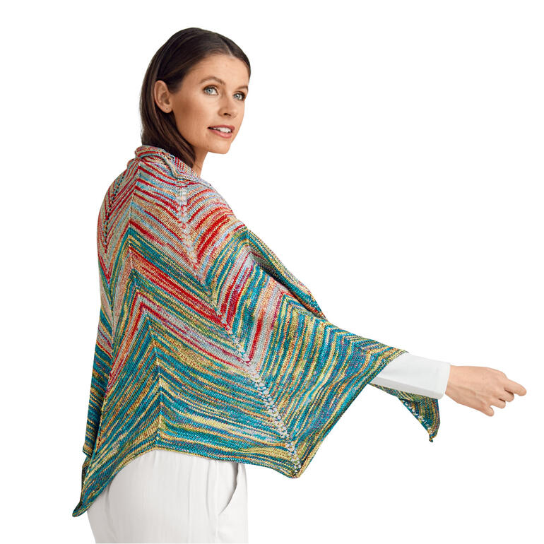 Halbrundes Tuch aus Silka in bunten Farben, schützend um die Schultern drapiert.