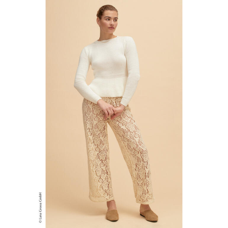 Pullover aus Elastico in reinem Weiß, mit enganliegendem Schnitt und langen Ärmeln.