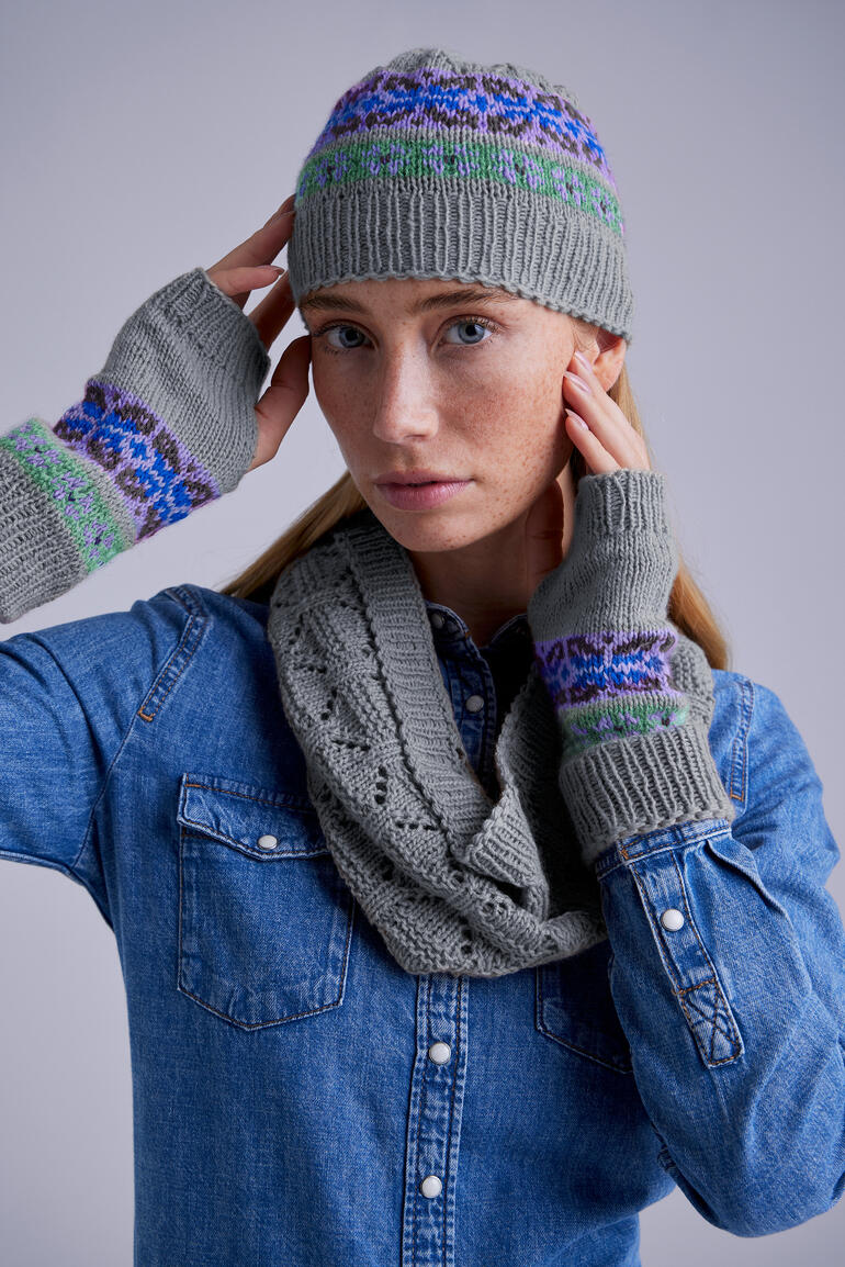 Grau gestrickte Pulswärmer, Loop & Mütze aus Kaschmir