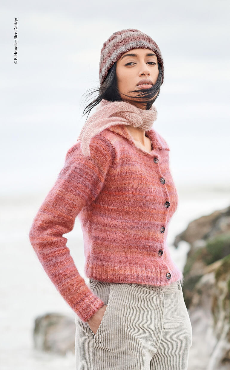 Rosa Jacke aus Fashion Meri Mohair Print mit feinem Strickdesign.