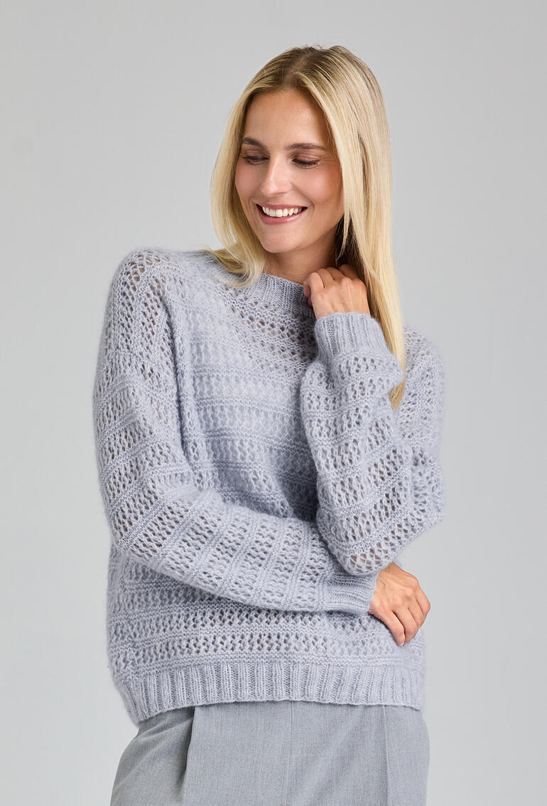 Anleitung 011/6: Pullover aus Alpafluffy, hellgrau